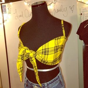 CLUELESS CROP 🏵🏵🏵